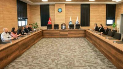 Bursa Uludağ Üniversitesinin (BUÜ) eğitim-öğretim ve idari birimlerindeki hizmet sunum