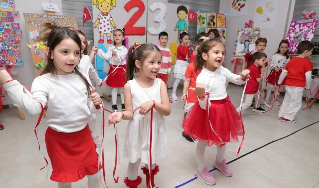 Osmangazi Belediyesi’nin kreş ve gündüz bakım evlerinde eğitim gören öğrenciler,