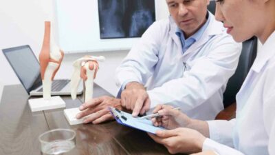 Nev Sağlık Grubu Ortopedi ve Travmatoloji Bölümü’nden Op. Dr. Murat