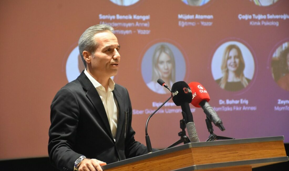 Ebeveynlere dijital çağ rehberi Özel Bursa Kültür Okulları’nın geleneksel hale gelen ’MomTalks 2026’ etkinliğinde