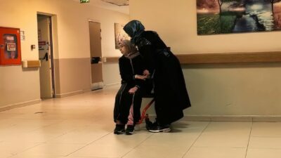 Bursa’nın İnegöl ilçesinde annesinin emzirip uyuttuğu 2 günlük bebek, nefes