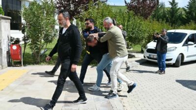 Bursa’nın Gemlik ilçesinde yaşlı kadının boğazının keserek katlettiği öne sürülen