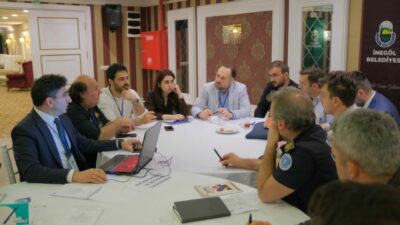 Bursa’da İnegöl Belediyesi ev sahipliğinde gerçekleştirilen İlçe Odaklı Afet Risk