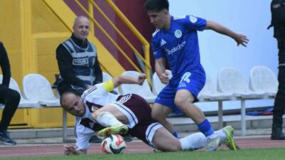 TFF 2. Lig’de mücadele eden İnegölspor, sahasında Beyoğlu Yeni Çarşı