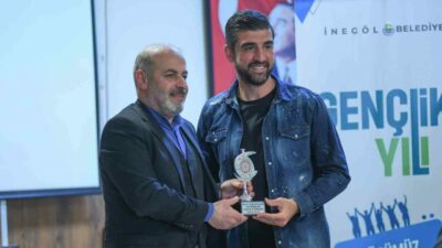 Sultan Su İnegölspor’un başarılı kalecisi Bekir Sevgi, İnegöl Gençlik ve