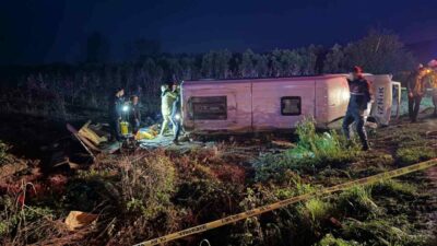 Bursa’nın İznik ilçesinde yolcu minibüsünün devrilmesi sonucu 1 kişi hayatını