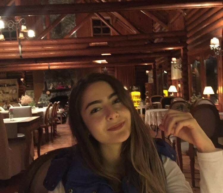 Bursa’nın Gürsu ilçesinde ablasına ait meyve deposu önünde uğradığı silahlı