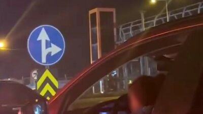 Bursa’nın İnegöl ilçesinde trafikte tehlikeye davetiye çıkaran görüntü tepki topladı.