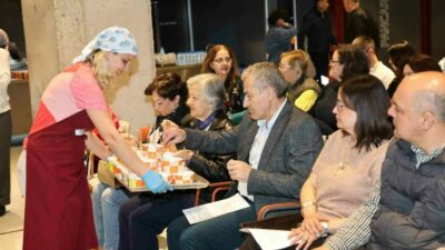 Nilüfer Belediyesi Pancar Deposu’nun ev sahipliği yaptığı “Gastroetnomüzikolojik Kaynatmalar” etkinliğinde,