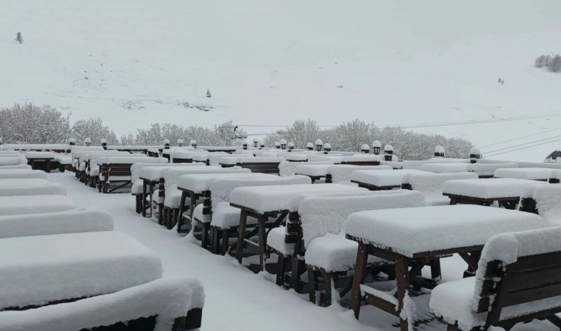 Bursa’da Nisan ayının son günlerinde Uludağ’da etkili olan kar yağışı,