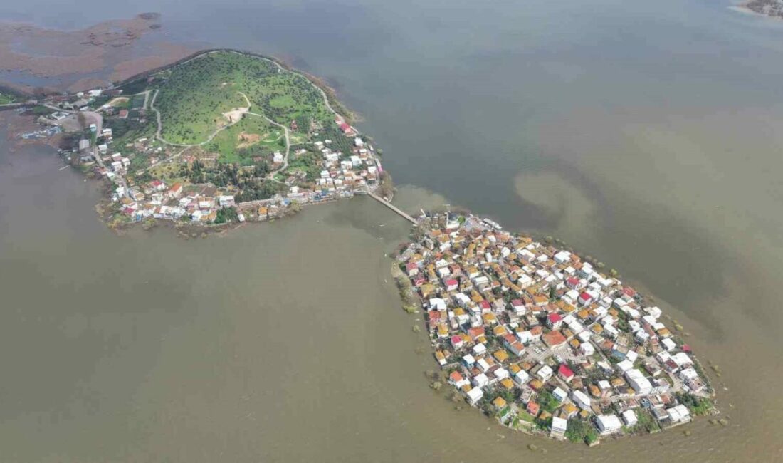 Evliya Çelebi’nin “Velhasıl sudan ibarettir” diye bahsettiği, geçen yıl susuzluktan
