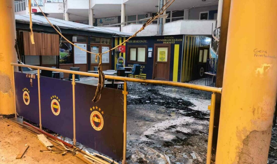 Bursa’nın İnegöl ilçesinde pasajda bulunan Fenerbahçeliler Derneği’nde yangın çıktı. Dernekte