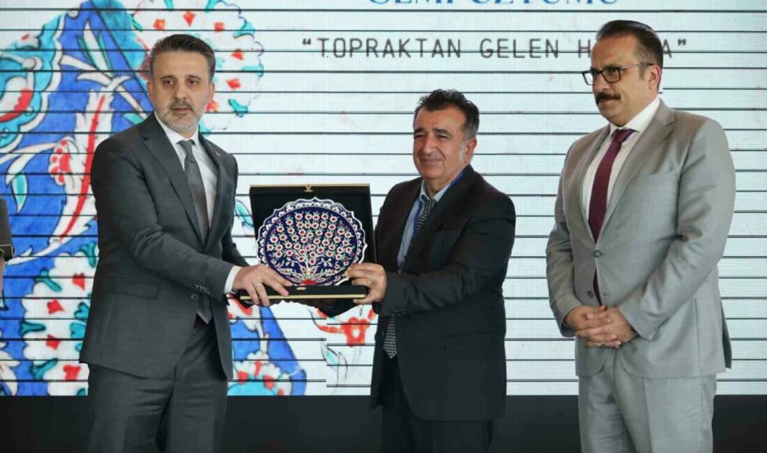 Bursa Büyükşehir Belediyesi’nin Bursa’nın fethinin 700. yılı etkinlikleri kapsamında düzenlediği