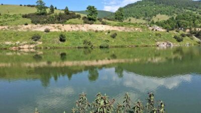 Bursa’da arkadaşlarıyla birlikte sulama göletine giren çocuğun cansız bedenine ulaşıldı.
