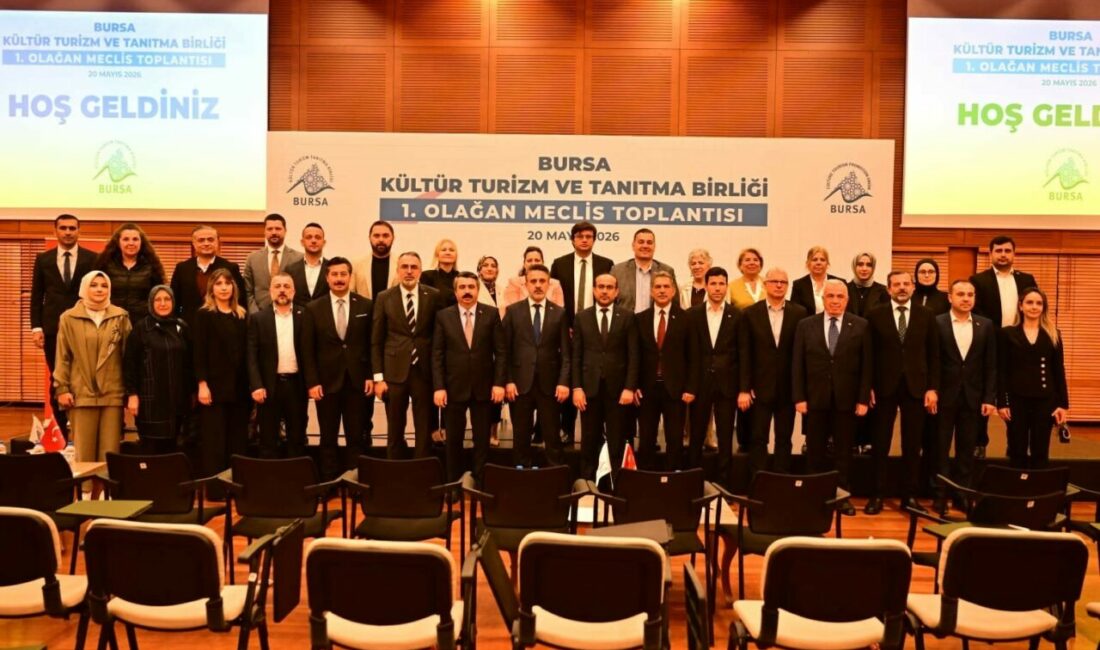Bursa Kültür Turizm ve Tanıtma Birliği Başkanı Oktay Yılmaz güven tazeledi Güven tazeleyen Bursa Kültür Turizm ve Tanıtma Birliği Başkanı Oktay