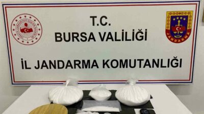 Bursa İl Jandarma Komutanlığı ekiplerince Yıldırım ilçesinde düzenlenen uyuşturucu operasyonunda