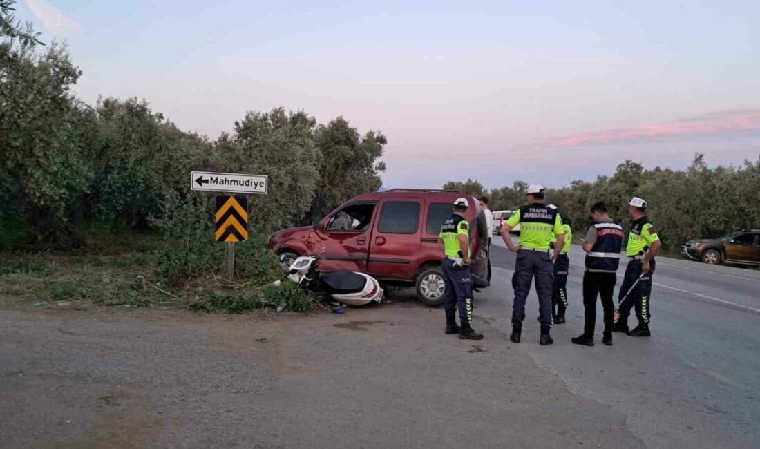 Bursa’da motosiklet ile hafif ticari araç çarpıştı: 2 yaralı Bursa’nın İznik ilçesinde motosiklet ile hafif ticari aracın çarpıştığı kazada