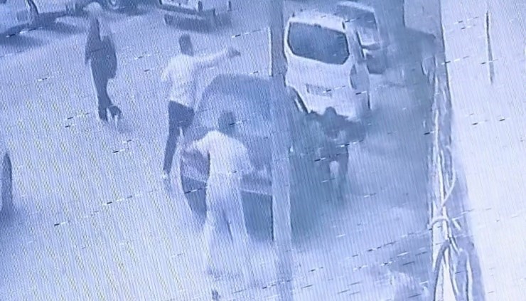 Bursa’nın İnegöl ilçesinde meydana gelen silahlı kavgada 1 kişi yaralandı.