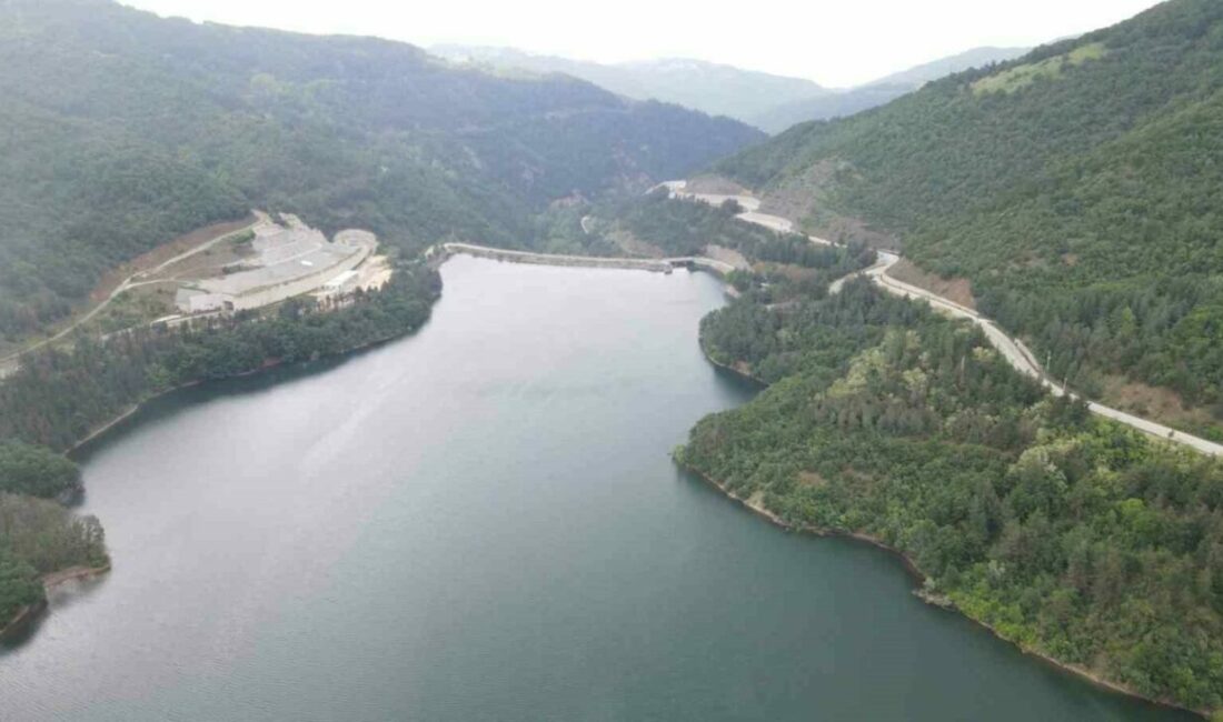 Bursa’nın barajları doldu taştı, kapaklar açıldı… 220 günde sıfırdan yüzde 100’e Bursa’da yaklaşık yaklaşık 7 ay önce Doğancı ve Nilüfer barajlarında