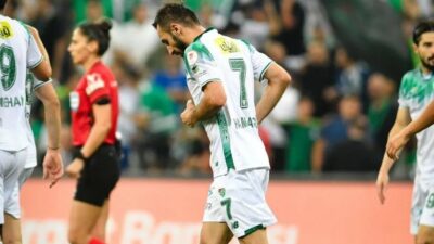Yeni sezon öncesi kadro planlamasını sürdüren Bursaspor’da tecrübeli futbolcu Hamza