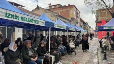 İznikli mutasavvıf Eşrefoğlu Abdullah Rumi İznik’teki kabri başında yad edildi.