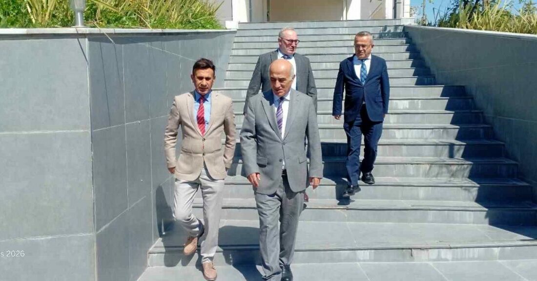 Gemlik Kaymakamı Osman Aslan Canbaba ile Gemlik Meslek Yüksekokulu Müdürü