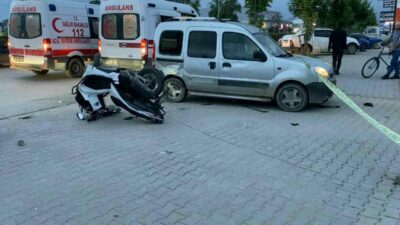 Bursa’nın İnegöl ilçesinde hafif ticari araç ile çarpışan motosikletteki 2