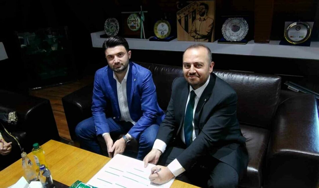 Hayat Hastanesi’nden Bursaspor’a destek ziyareti Bursa’daki iki metro istasyonunun isim hakkını 5 yıllığına alarak Bursaspor’a