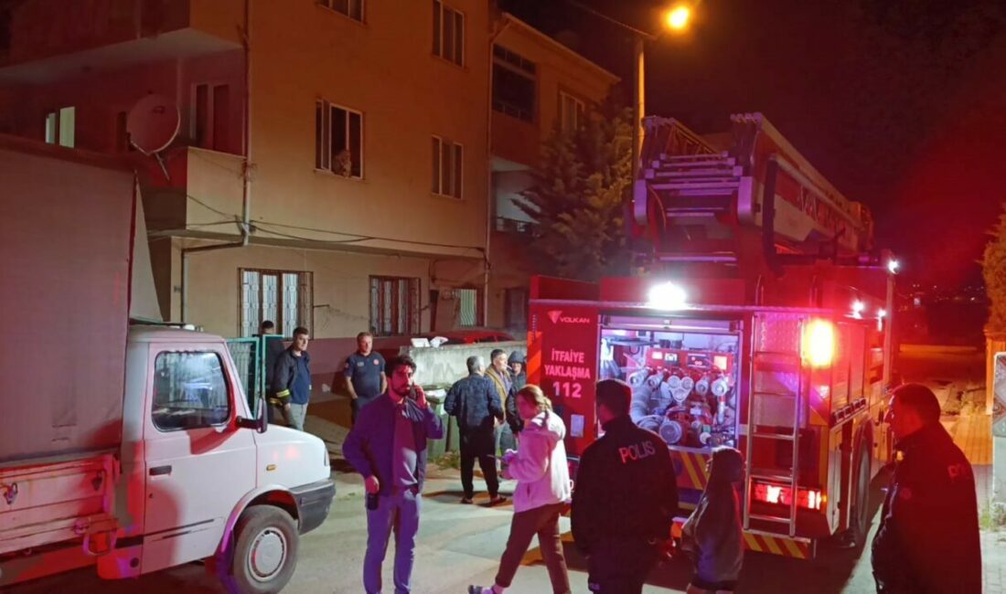 İnegöl’de korku dolu anlar: Eski eşinin evini molotofkokteyli attı Bursa’nın İnegöl ilçesinde meydana gelen olayda bir şahıs, eski eşinin