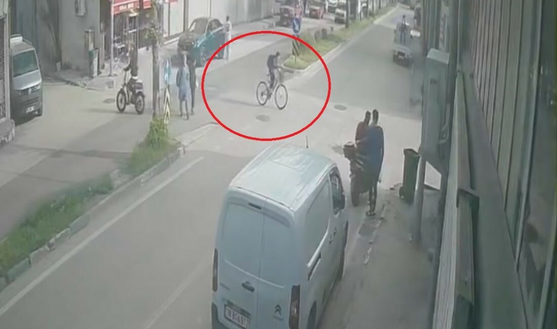 Bursa’da bir bisikletlinin yol ortasında yaptığı kararsız manevra kazaya neden