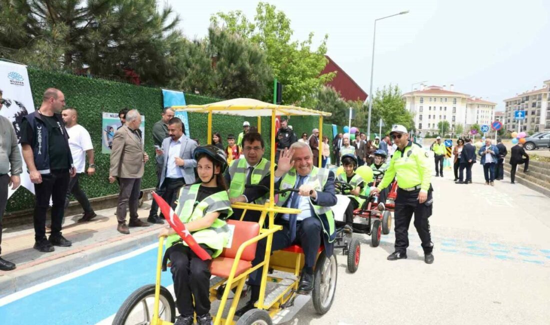 Nilüfer Belediyesi, çocuklara erken yaşta trafik bilinci kazandırmak amacıyla Kızılcıklı