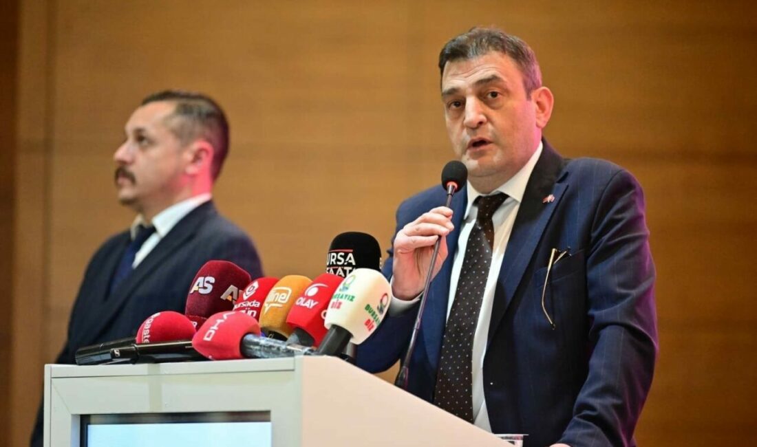 MHP’den su indirimine destek… Milliyetçi Hareket Partisi Bursa İl Başkanı Muhammet Tekin, BUSKİ’de CHP