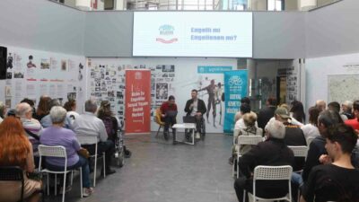 Nilüfer Belediyesi, toplumsal farkındalığı artırmak amacıyla düzenlediği seminerde engelli bireylerin