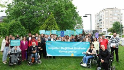 Nilüfer Belediyesi, Engelliler Haftası çerçevesinde düzenlenen yürüyüşle engelli bireylerin haklarına