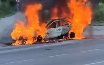 Bursa’da seyir halindeki araç henüz bilinmeyen bir sebepten dolayı alevlere