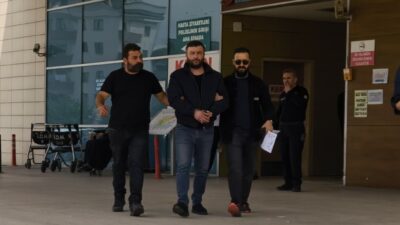 Bursa’nın İnegöl ilçesinde Narkotik Büro Amirliği ekipleri, uyuşturucu tacirini kıskıvrak