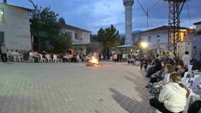 BURSA (İHA) – Bursa’nın Orhaneli ilçesi Topuk Mahallesi’nde yüzyıllardır sürdürülen