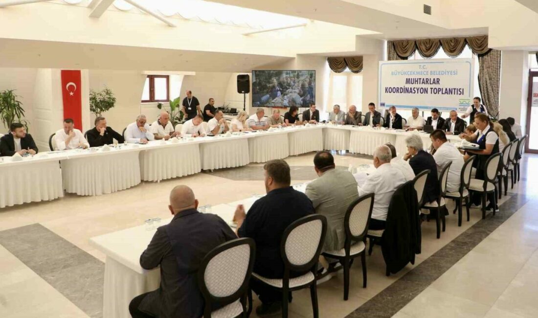 Büyükçekmece Belediyesi, mahalle muhtarlarının taleplerini dinlemek ve mahallelerde ihtiyaç duyulan
