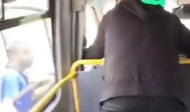 Bursa’nın Yıldırım ilçesinde minibüs ücretini 5 TL eksik ödediği iddia