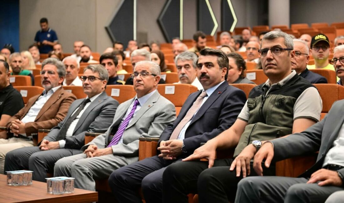 Başkan Yılmaz: “Koruduğumuz her ağaç geleceğe yatırımdır” Orman yangınlarıyla mücadelede herkesin ortak sorumluluğu olduğunu vurgulayan Bursa Belediyeler