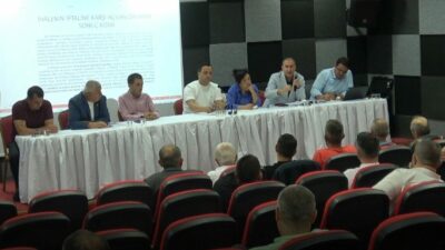 Bilecik Belediyesi organizasyonunda düzenlenen toplantıda Belediye Başkan Yardımcıları, ilgili birim