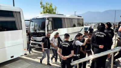 Bursa’nın Orhangazi ilçesi merkezli olarak 4 ilde düzenlenen uyuşturucu operasyonunda