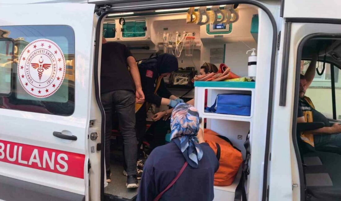 Bursa’da feci kaza: 4 yaralı Bursa’nın İnegöl ilçesinde otomobil ile cipin çarpıştığı kazada 4 kişi