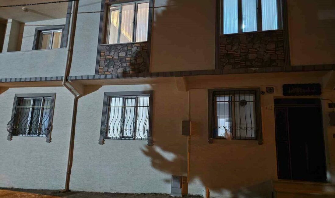 Bursa’nın Yıldırım ilçesinde işten çıktıktan sonra evine gitmek üzere servis