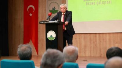 Osmangazi Belediyesi, Bursa’nın simgelerinden olan Kılıç-Kalkan Oyunu’nun korunması ve gelecek