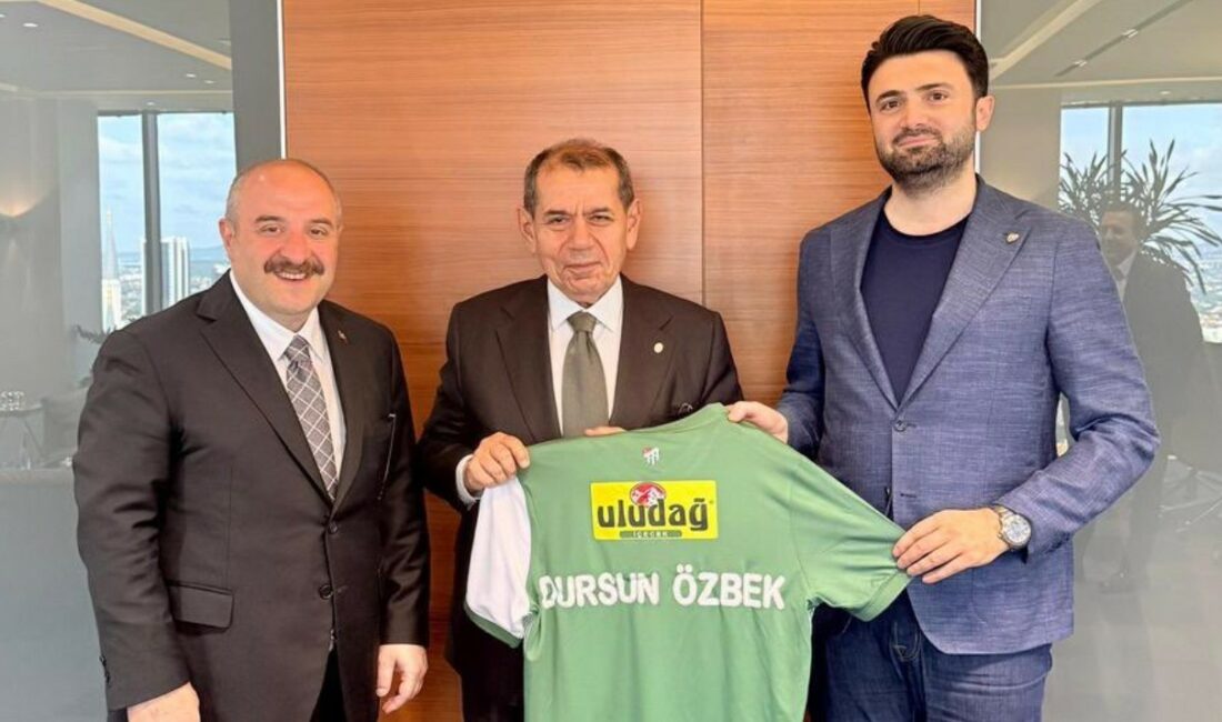 Bursaspor’dan Galatasaray’a ziyaret Bursaspor Kulübü Başkanı Enes Çelik, AK Parti Bursa Milletvekili Mustafa