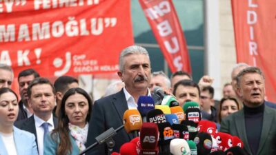 Cumhuriyet Halk Partisi’nde Bursa İl Başkanı Nihat Yeşiltaş parti yönetimi