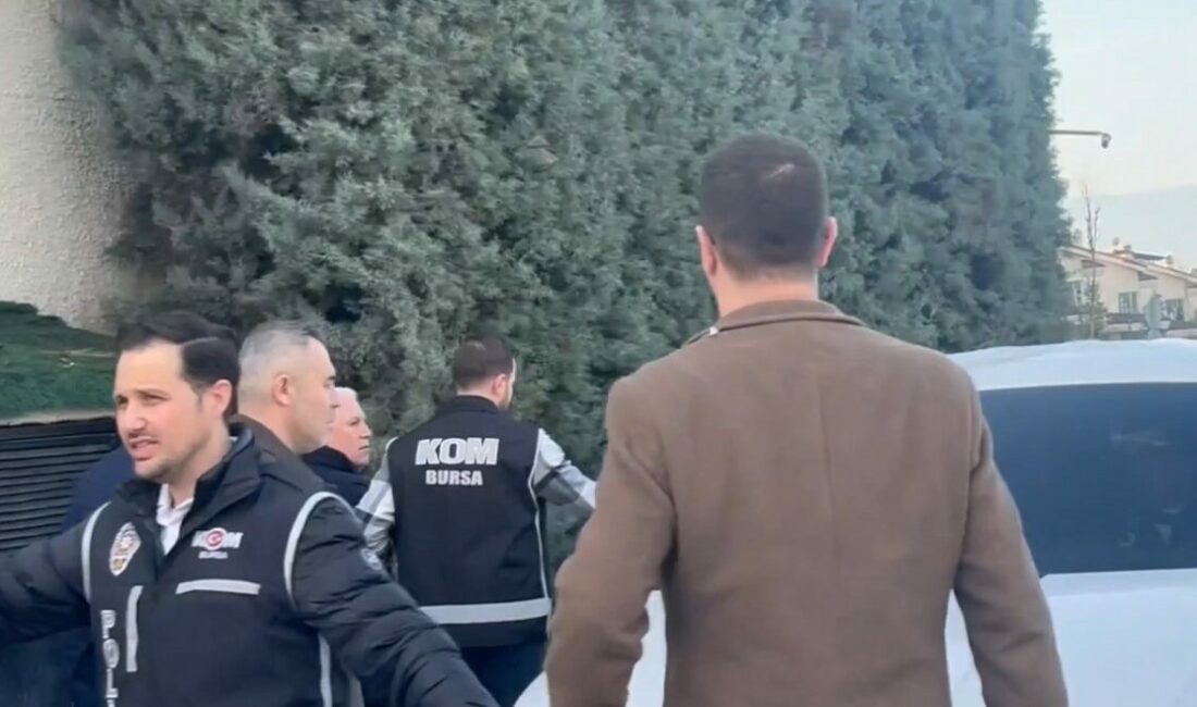 Bursa’da rüşvet ve örgüt soruşturması kapsamında tutuklu bulunan CHP’li Belediye