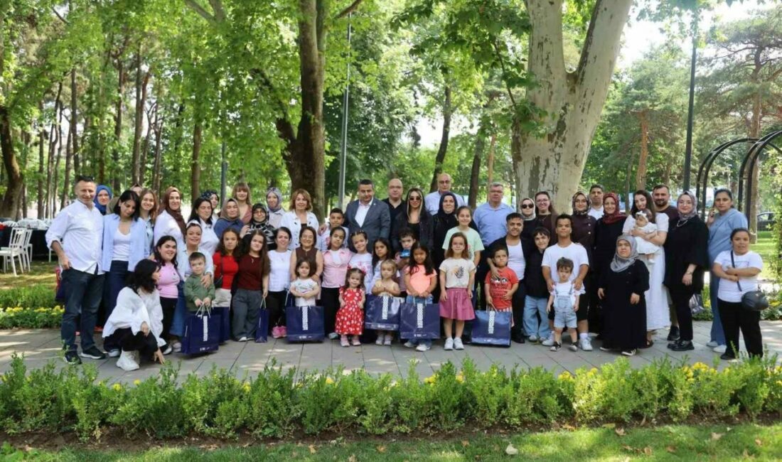 Engelli bireyler Bursa’yı gezdi Bursa Büyükşehir Belediyesi, engelli bireylerin toplumsal yaşama tam ve etkin