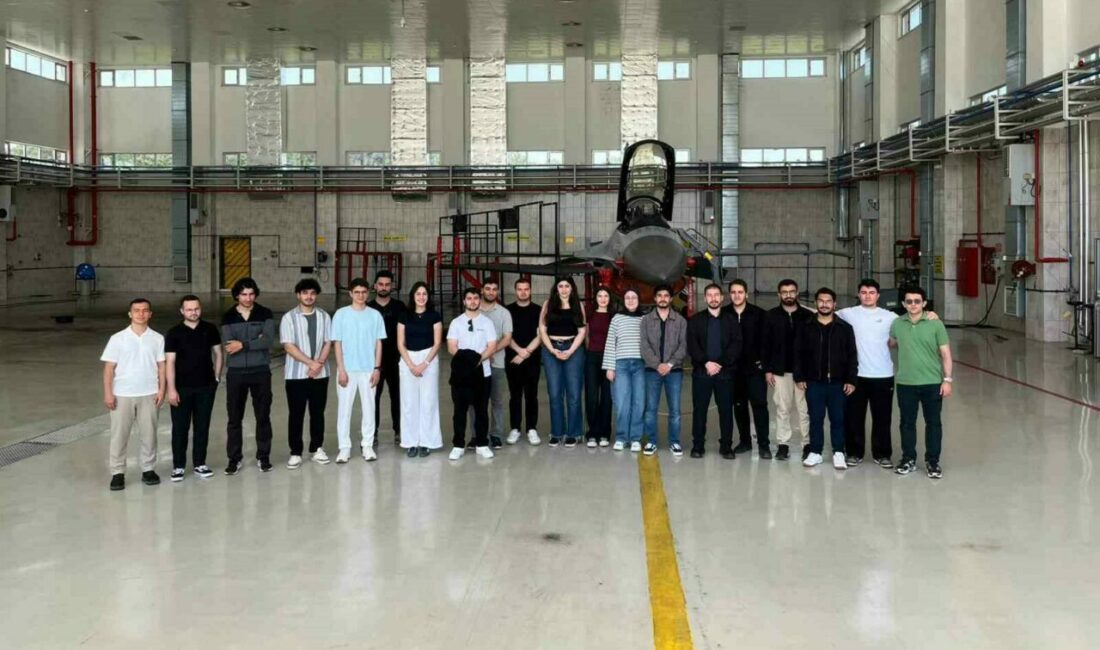 Gebze Teknik Üniversitesi öğrencileri, Millî Savunma Bakanlığı’nca yürütülen “Mehmetçikle Bir